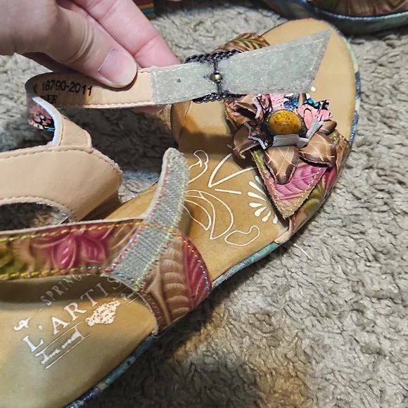 L'ARTISTE Spring Step Leilanie Slingback Leather Floral Sandals - Picture 10 of 12